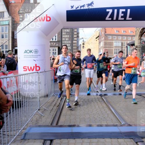 13.09.2026 - 21. swb-Marathon Bremen Tim E. http://msf.ph/oto/10388654 13.09.2026 13:29:42 Ziel 132, 303, 596, 651, 1083, 1243, 1365, 1387, 1545, 1823, 2023, 2076, 2301, 2742, 2867, 2957, 3030, 3258, 3721, 3796, 3846, 3912, 4541, 5036, 5244, 5599, 6030, 6103, 6499, 6690, 7013, 7149, 7426, 7631, 7649, 7860, 8007, 8009, 8066, 8099, 8277, 8338, 8675, 8831, 9249, 9889, 10128 meine-sportfotos.de