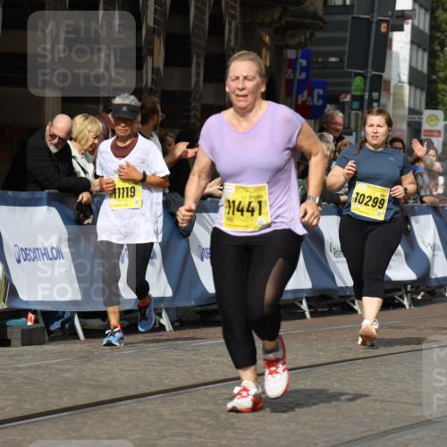 13.09.2026 - 21. swb-Marathon Bremen Strokosch-Dieckow http://msf.ph/oto/10388664 13.09.2026 11:10:03 Ziel 10234, 10386, 10417, 10424, 10645, 10696, 10712, 10737, 10785, 10990, 10991, 11192, 11383, 11437, 11937, 12409, 12449, 10963, 11725, 11732, 11933, 12117, 12207, 12293 meine-sportfotos.de