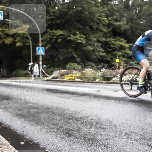 13.09.2026 - Stadtparktriathlon H.Heesch http://msf.ph/oto/10388675 13.09.2026 12:35:18 Radfahren 1047, 1077, 1132 meine-sportfotos.de