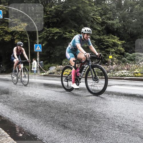 13.09.2026 - Stadtparktriathlon H.Heesch http://msf.ph/oto/10388691 13.09.2026 12:35:55 Radfahren 1052, 1065, 1075, 1112, 1181, 1301 meine-sportfotos.de
