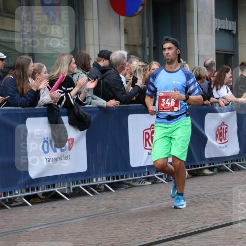 13.09.2026 - 21. swb-Marathon Bremen Strokosch-Dieckow http://msf.ph/oto/10388694 13.09.2026 12:58:47 Ziel 1118, 1508, 1751, 1993, 3584, 3624, 3688, 4399, 4847, 6991, 8065, 8383, 8994, 9120, 9329, 346, 1576, 2049, 5672, 6198, 6929, 8311, 8394 meine-sportfotos.de