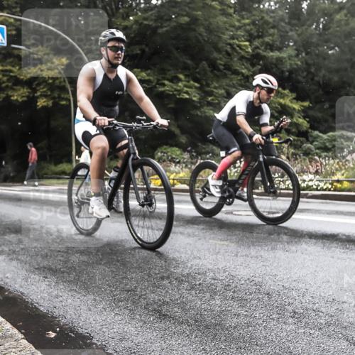 13.09.2026 - Stadtparktriathlon H.Heesch http://msf.ph/oto/10388699 13.09.2026 12:35:57 Radfahren 1052, 1065, 1075, 1112, 1301 meine-sportfotos.de