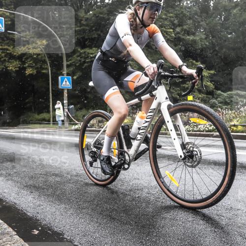 13.09.2026 - Stadtparktriathlon H.Heesch http://msf.ph/oto/10388714 13.09.2026 12:36:18 Radfahren 1134, 1157 meine-sportfotos.de