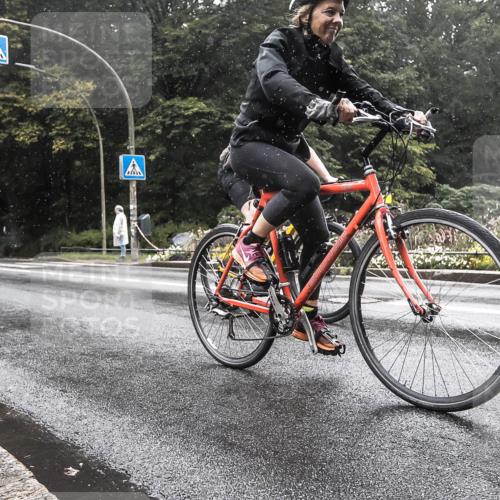 13.09.2026 - Stadtparktriathlon H.Heesch http://msf.ph/oto/10388724 13.09.2026 12:36:24 Radfahren 1020, 1056, 1115 meine-sportfotos.de