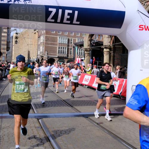 13.09.2026 - 21. swb-Marathon Bremen Tim E. http://msf.ph/oto/10388729 13.09.2026 13:30:00 Ziel 124, 716, 1073, 1243, 1581, 1861, 2076, 2289, 3030, 3320, 3618, 3667, 4115, 4575, 4576, 5244, 6006, 6127, 6384, 6725, 6930, 7079, 7093, 7384, 7426, 7884, 8481, 8594, 8612, 8771, 8899, 9049, 9534, 9747, 9770, 10013, 13031 meine-sportfotos.de