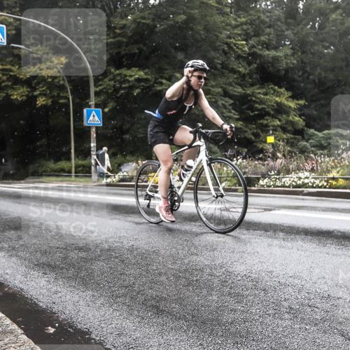13.09.2026 - Stadtparktriathlon H.Heesch http://msf.ph/oto/10388742 13.09.2026 12:36:53 Radfahren 1081, 1138 meine-sportfotos.de