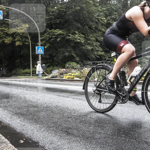 13.09.2026 - Stadtparktriathlon H.Heesch http://msf.ph/oto/10388745 13.09.2026 12:37:04 Radfahren 979, 1015, 1088, 1121 meine-sportfotos.de