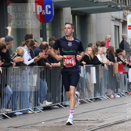13.09.2026 - 21. swb-Marathon Bremen Strokosch-Dieckow http://msf.ph/oto/10388750 13.09.2026 12:58:51 Ziel 658, 1118, 1248, 1508, 1751, 1993, 2651, 3584, 3688, 4096, 4399, 4847, 6991, 8383, 8994, 9120, 9329, 9533, 346, 1576, 2049, 3624, 4847, 5672, 6929, 8065, 8311 meine-sportfotos.de