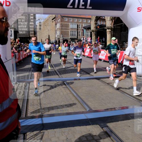 13.09.2026 - 21. swb-Marathon Bremen Tim E. http://msf.ph/oto/10388778 13.09.2026 13:30:28 Ziel 881, 1308, 1611, 1653, 1780, 1909, 1938, 2126, 2364, 3190, 4763, 5039, 5198, 5348, 5615, 6225, 6720, 6942, 6992, 6994, 7184, 7609, 7932, 7966, 8110, 8115, 8441, 8470, 9015, 9104, 9125, 9529 meine-sportfotos.de