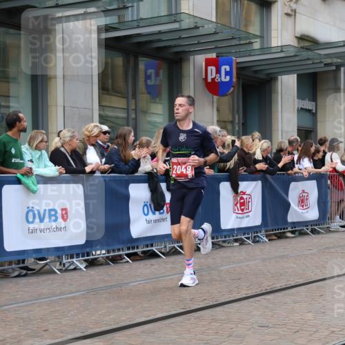 13.09.2026 - 21. swb-Marathon Bremen Strokosch-Dieckow http://msf.ph/oto/10388780 13.09.2026 12:58:53 Ziel 658, 1118, 1248, 1508, 1751, 1800, 1993, 2651, 3584, 3688, 4096, 4399, 6991, 8383, 8994, 9120, 9329, 9533, 346, 1576, 2049, 3624, 4847, 5672, 6929, 8065 meine-sportfotos.de