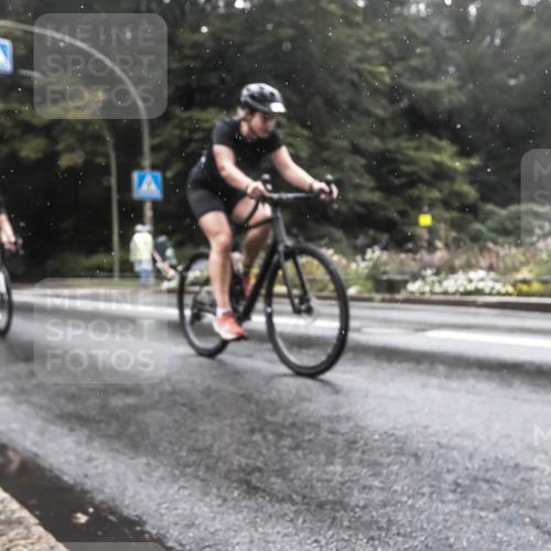 13.09.2026 - Stadtparktriathlon H.Heesch http://msf.ph/oto/10388804 13.09.2026 12:37:54 Radfahren 1076, 1101, 1136, 1232, 1255, 1256 meine-sportfotos.de