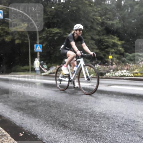 13.09.2026 - Stadtparktriathlon H.Heesch http://msf.ph/oto/10388809 13.09.2026 12:37:54 Radfahren 1076, 1101, 1136, 1232, 1255, 1256 meine-sportfotos.de