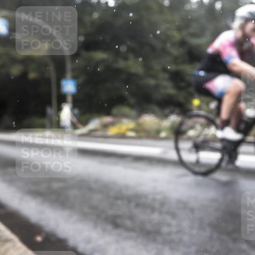 13.09.2026 - Stadtparktriathlon H.Heesch http://msf.ph/oto/10388831 13.09.2026 12:38:20 Radfahren 1140, 1194, 1228 meine-sportfotos.de