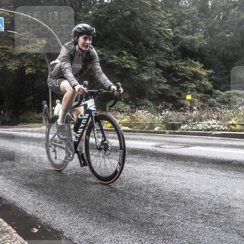 13.09.2026 - Stadtparktriathlon H.Heesch http://msf.ph/oto/10388857 13.09.2026 12:38:36 Radfahren 1105, 1133, 1282 meine-sportfotos.de