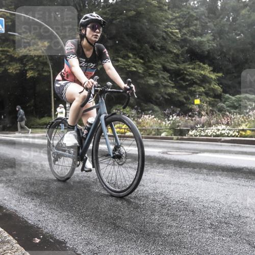 13.09.2026 - Stadtparktriathlon H.Heesch http://msf.ph/oto/10388868 13.09.2026 12:38:51 Radfahren 996, 1109, 1202, 1299 meine-sportfotos.de