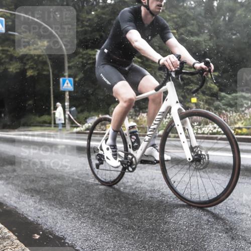 13.09.2026 - Stadtparktriathlon H.Heesch http://msf.ph/oto/10388877 13.09.2026 12:39:17 Radfahren 969, 1156 meine-sportfotos.de