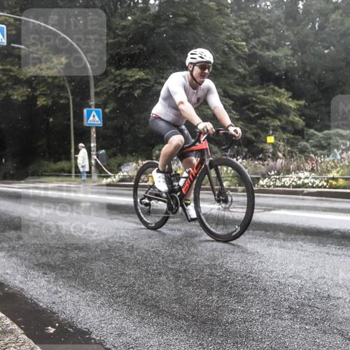 13.09.2026 - Stadtparktriathlon H.Heesch http://msf.ph/oto/10388883 13.09.2026 12:39:21 Radfahren 1114, 1156, 1189 meine-sportfotos.de