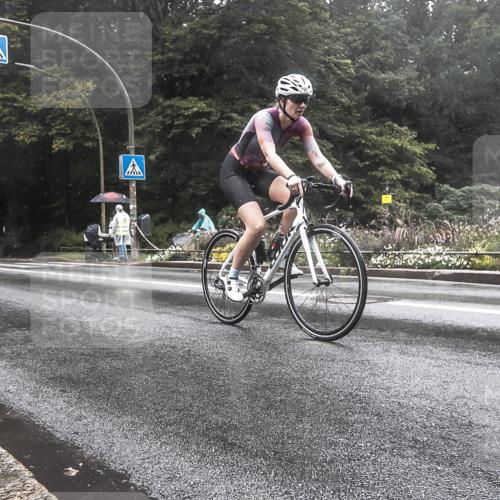 13.09.2026 - Stadtparktriathlon H.Heesch http://msf.ph/oto/10388896 13.09.2026 12:39:29 Radfahren 1163, 1251, 1262, 1294 meine-sportfotos.de
