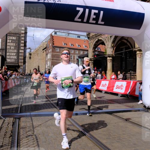 13.09.2026 - 21. swb-Marathon Bremen Tim E. http://msf.ph/oto/10388908 13.09.2026 13:30:45 Ziel 625, 881, 1067, 2265, 2900, 3163, 3164, 3425, 4058, 4206, 4332, 4415, 4425, 4748, 4763, 5506, 5551, 6134, 6347, 6988, 7253, 7567, 7645, 7821, 8090, 8105, 8116, 8117, 8169, 8314, 8494, 8762, 8878, 8966, 9011, 9015, 9108, 9412, 9695, 9825 meine-sportfotos.de