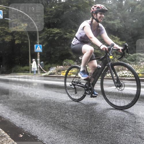 13.09.2026 - Stadtparktriathlon H.Heesch http://msf.ph/oto/10388917 13.09.2026 12:40:18 Radfahren 1080, 1135, 1291 meine-sportfotos.de