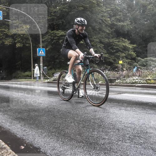 13.09.2026 - Stadtparktriathlon H.Heesch http://msf.ph/oto/10388927 13.09.2026 12:40:23 Radfahren 1135, 1198, 1260, 1265, 1271, 1291 meine-sportfotos.de
