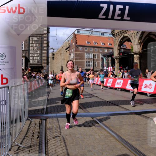 13.09.2026 - 21. swb-Marathon Bremen Tim E. http://msf.ph/oto/10388929 13.09.2026 13:30:46 Ziel 625, 1067, 2265, 2900, 3163, 3164, 3425, 4058, 4206, 4332, 4342, 4415, 4425, 4748, 4757, 5506, 5551, 6134, 6347, 6988, 7253, 7567, 7645, 7821, 8090, 8105, 8116, 8117, 8169, 8314, 8494, 8762, 8878, 8966, 9011, 9015, 9108, 9412, 9695, 9825 meine-sportfotos.de