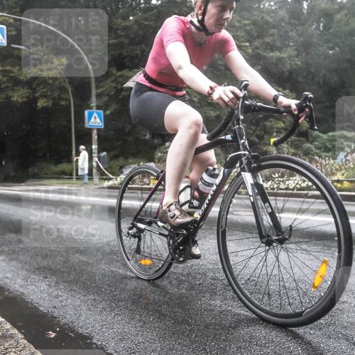 13.09.2026 - Stadtparktriathlon H.Heesch http://msf.ph/oto/10388930 13.09.2026 12:40:26 Radfahren 1186, 1198, 1260, 1265, 1275 meine-sportfotos.de