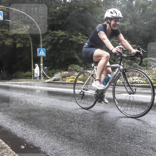 13.09.2026 - Stadtparktriathlon H.Heesch http://msf.ph/oto/10388934 13.09.2026 12:40:34 Radfahren 1070, 1200 meine-sportfotos.de