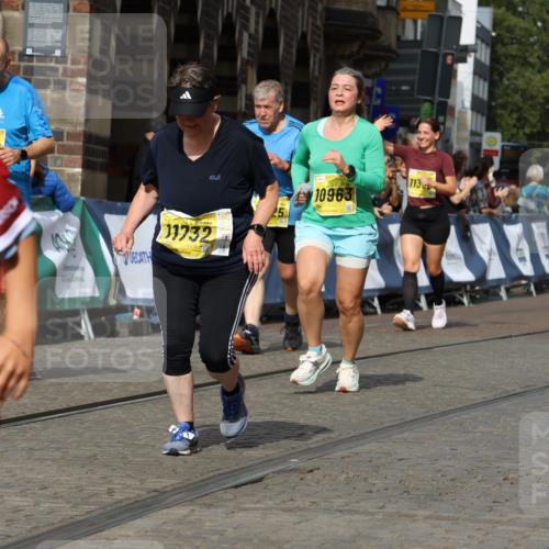 13.09.2026 - 21. swb-Marathon Bremen Strokosch-Dieckow http://msf.ph/oto/10388952 13.09.2026 11:10:21 Ziel 10299, 10435, 10751, 11119, 11383, 11437, 11441, 11933, 12117, 12207, 10002, 10169, 10247, 10422, 10706, 10719, 10768, 10791, 10890, 11283, 11298, 11300, 11957, 11982, 12183, 12227, 12454, 12550 meine-sportfotos.de