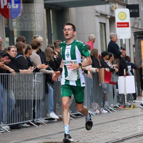 13.09.2026 - 21. swb-Marathon Bremen Strokosch-Dieckow http://msf.ph/oto/10388960 13.09.2026 12:59:05 Ziel 466, 658, 862, 1248, 1508, 1751, 1800, 1993, 2651, 3251, 3584, 4096, 6991, 8383, 9533, 1118, 1576, 3584, 3624, 3688, 4399, 4847, 6929, 6991, 8065, 8994, 9120, 9329 meine-sportfotos.de