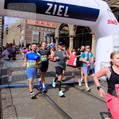 13.09.2026 - 21. swb-Marathon Bremen Tim E. http://msf.ph/oto/10388979 13.09.2026 13:30:51 Ziel 625, 800, 834, 1067, 1926, 2369, 2452, 2723, 3163, 3164, 3425, 4058, 4206, 4332, 4342, 4415, 4425, 4748, 4757, 5506, 5551, 6134, 6343, 6347, 6523, 6988, 7253, 7567, 7645, 7821, 8090, 8116, 8117, 8169, 8314, 8762, 8878, 8966, 9011, 9108, 9692, 9695, 9699, 9825, 13090 meine-sportfotos.de