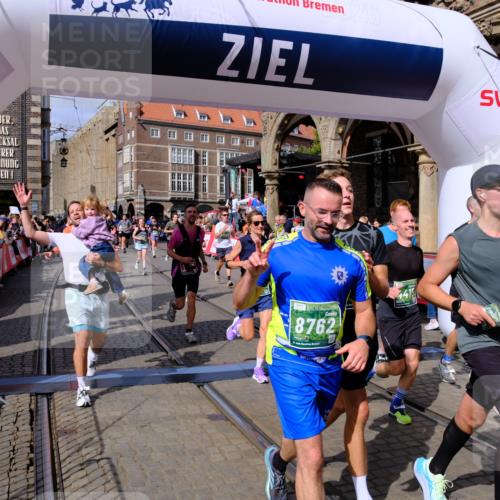 13.09.2026 - 21. swb-Marathon Bremen Tim E. http://msf.ph/oto/10388997 13.09.2026 13:30:52 Ziel 625, 800, 834, 1067, 1926, 2369, 2452, 2723, 3163, 3164, 3425, 4058, 4206, 4332, 4342, 4415, 4425, 4748, 4757, 5506, 5551, 6134, 6343, 6347, 6523, 6988, 7253, 7567, 7645, 7821, 8116, 8117, 8169, 8314, 8762, 8878, 8966, 9011, 9108, 9692, 9695, 9699, 9825, 13090 meine-sportfotos.de