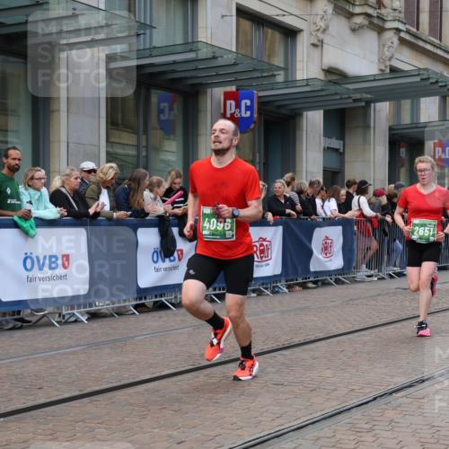 13.09.2026 - 21. swb-Marathon Bremen Strokosch-Dieckow http://msf.ph/oto/10388998 13.09.2026 12:59:08 Ziel 466, 658, 862, 1248, 1751, 1800, 1993, 2651, 3251, 4096, 4964, 5316, 5828, 8383, 9533, 1118, 1508, 1576, 3584, 3624, 3688, 4399, 4847, 6991, 8065, 8994, 9120, 9329 meine-sportfotos.de
