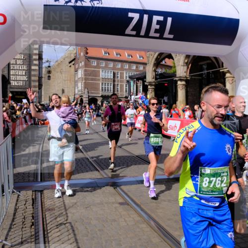 13.09.2026 - 21. swb-Marathon Bremen Tim E. http://msf.ph/oto/10389002 13.09.2026 13:30:52 Ziel 625, 800, 834, 1067, 1926, 2369, 2452, 2723, 3163, 3164, 3425, 4058, 4206, 4332, 4342, 4415, 4425, 4748, 4757, 5506, 5551, 6134, 6343, 6347, 6523, 6988, 7253, 7567, 7645, 7821, 8116, 8117, 8169, 8314, 8762, 8878, 8966, 9011, 9108, 9692, 9695, 9699, 9825, 13090 meine-sportfotos.de