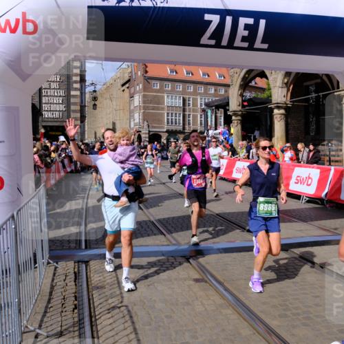 13.09.2026 - 21. swb-Marathon Bremen Tim E. http://msf.ph/oto/10389006 13.09.2026 13:30:53 Ziel 625, 800, 834, 1067, 1771, 1926, 2369, 2452, 2723, 2985, 3163, 3164, 3425, 4058, 4206, 4332, 4342, 4415, 4425, 4748, 4757, 4920, 5506, 5551, 6134, 6343, 6347, 6523, 6988, 7012, 7253, 7567, 7645, 7821, 8116, 8117, 8169, 8762, 8878, 8966, 9011, 9108, 9692, 9695, 9699, 9825, 13090 meine-sportfotos.de
