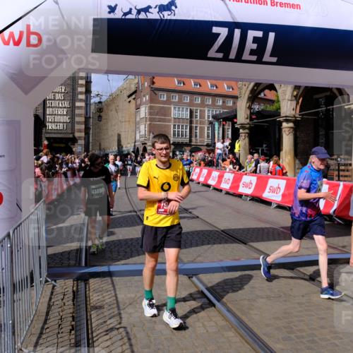 13.09.2026 - 21. swb-Marathon Bremen Tim E. http://msf.ph/oto/10389078 13.09.2026 13:31:03 Ziel 244, 800, 834, 1533, 1771, 1841, 1926, 1941, 2369, 2452, 2723, 2985, 4206, 4251, 4332, 4342, 4757, 4920, 5551, 5600, 5681, 5802, 5822, 5900, 6134, 6343, 6347, 6523, 7012, 7253, 7567, 7645, 9290, 9507, 9653, 9692, 9699, 9767, 9825, 13090, 13215 meine-sportfotos.de