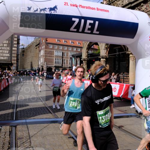 13.09.2026 - 21. swb-Marathon Bremen Tim E. http://msf.ph/oto/10389108 13.09.2026 13:31:07 Ziel 244, 800, 834, 1189, 1533, 1771, 1841, 1926, 1941, 2369, 2452, 2723, 2985, 3360, 4251, 4920, 5600, 5681, 5802, 5822, 5900, 6307, 6343, 6523, 7012, 7760, 8543, 8616, 9290, 9507, 9653, 9692, 9699, 9767, 9962, 9976, 13090, 13152, 13215 meine-sportfotos.de