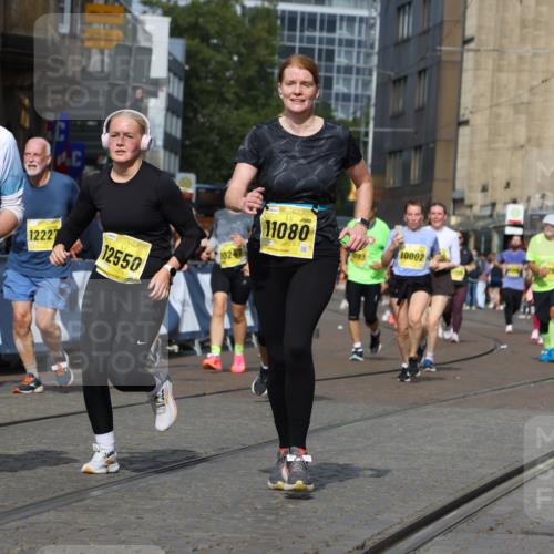 13.09.2026 - 21. swb-Marathon Bremen Strokosch-Dieckow http://msf.ph/oto/10389122 13.09.2026 11:10:32 Ziel 10361, 10362, 10751, 10963, 11080, 11382, 11725, 11732, 11933, 12117, 12207, 12293, 10461, 10462, 10768, 10911, 11047, 11283, 11298, 11309, 11327, 11513, 11583, 11736, 11846, 12183 meine-sportfotos.de