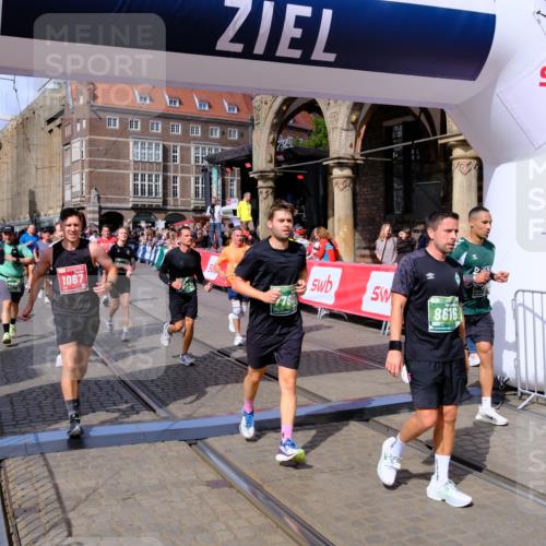 13.09.2026 - 21. swb-Marathon Bremen Tim E. http://msf.ph/oto/10389155 13.09.2026 13:31:19 Ziel 244, 1189, 1398, 1479, 2513, 2802, 2902, 3360, 3800, 4251, 4647, 5600, 5846, 6307, 6419, 6732, 7198, 7359, 7637, 7760, 7798, 7882, 8382, 8543, 8616, 9274, 9290, 9507, 9767, 9937, 9958, 9962, 9969, 9976, 9977, 13152, 13215 meine-sportfotos.de
