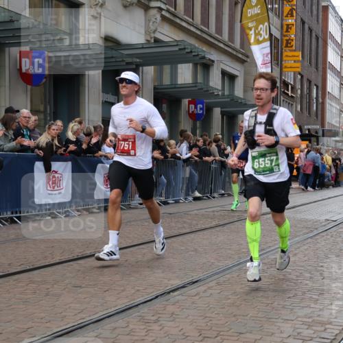 13.09.2026 - 21. swb-Marathon Bremen Strokosch-Dieckow http://msf.ph/oto/10389166 13.09.2026 12:59:29 Ziel 126, 277, 466, 807, 862, 1320, 1485, 1852, 4964, 5316, 5828, 6557, 8850, 9153, 658, 1248, 1508, 1751, 1800, 1993, 2651, 3251, 3584, 4096, 6991, 8383, 9533 meine-sportfotos.de