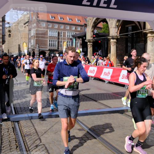13.09.2026 - 21. swb-Marathon Bremen Tim E. http://msf.ph/oto/10389239 13.09.2026 13:31:28 Ziel 217, 1398, 1479, 2244, 2513, 2802, 2902, 3396, 3762, 3800, 4477, 4647, 5673, 5720, 5846, 6419, 6619, 6732, 7198, 7296, 7359, 7637, 7798, 7812, 7882, 8035, 8097, 8342, 8382, 8726, 9147, 9274, 9337, 9822, 9937, 9958, 9969, 9977, 13066 meine-sportfotos.de