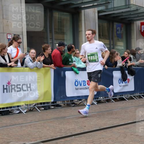 13.09.2026 - 21. swb-Marathon Bremen Strokosch-Dieckow http://msf.ph/oto/10389240 13.09.2026 12:59:37 Ziel 603, 735, 807, 1320, 1485, 1758, 1911, 1930, 6557, 7170, 8850, 9153, 126, 277, 466, 658, 862, 1248, 1800, 1852, 2651, 3251, 4096, 4964, 5316, 5828, 9533 meine-sportfotos.de