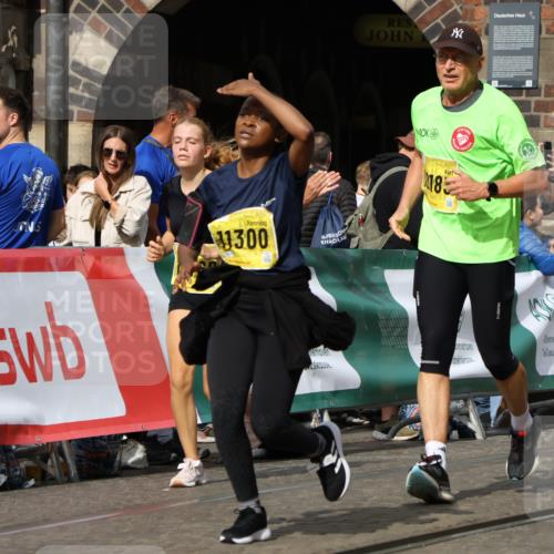13.09.2026 - 21. swb-Marathon Bremen Strokosch-Dieckow http://msf.ph/oto/10389241 13.09.2026 11:10:42 Ziel 10002, 10169, 10247, 10361, 10362, 10422, 10706, 10719, 10791, 10890, 10963, 11080, 11382, 11725, 11732, 11957, 11982, 12227, 12293, 12454, 12550, 10148, 10163, 10461, 10462, 10547, 10792, 10911, 11043, 11047, 11327, 11335, 11465, 11513, 11756 meine-sportfotos.de