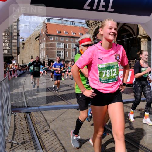 13.09.2026 - 21. swb-Marathon Bremen Tim E. http://msf.ph/oto/10389283 13.09.2026 13:31:41 Ziel 922, 1600, 1627, 2244, 2602, 2707, 3152, 3343, 3392, 3396, 3579, 3762, 3859, 4258, 4477, 4889, 5375, 5504, 5673, 5720, 5765, 5979, 6039, 6147, 6619, 6968, 6971, 7001, 7296, 7812, 8035, 8097, 8239, 8339, 8342, 8726, 9147, 9155, 9337, 9822, 13066 meine-sportfotos.de