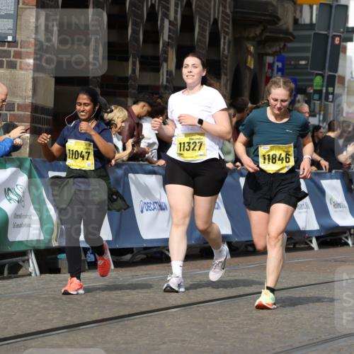 13.09.2026 - 21. swb-Marathon Bremen Strokosch-Dieckow http://msf.ph/oto/10389305 13.09.2026 11:10:50 Ziel 10002, 10169, 10247, 10361, 10362, 10422, 10706, 10719, 10768, 10791, 10890, 11080, 11283, 11298, 11300, 11309, 11382, 11583, 11736, 11957, 11982, 12183, 12227, 12454, 12550, 10148, 10163, 10527, 10547, 10644, 10653, 10792, 10841, 11043, 11237, 11483, 11691, 11756, 11993, 12401, 12507 meine-sportfotos.de