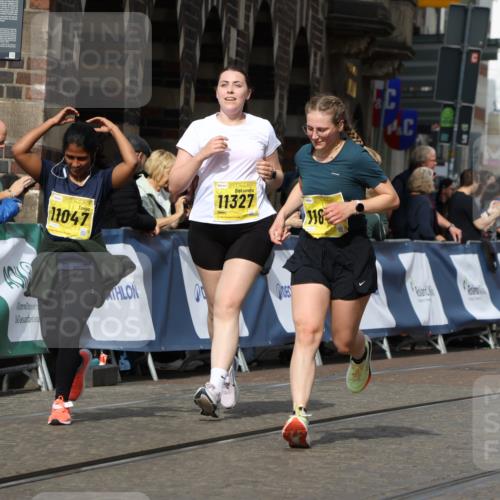 13.09.2026 - 21. swb-Marathon Bremen Strokosch-Dieckow http://msf.ph/oto/10389327 13.09.2026 11:10:50 Ziel 10002, 10169, 10247, 10361, 10362, 10422, 10706, 10719, 10768, 10791, 10890, 11080, 11283, 11298, 11300, 11309, 11382, 11583, 11736, 11957, 11982, 12183, 12227, 12454, 12550, 10148, 10163, 10527, 10547, 10644, 10653, 10792, 10841, 11043, 11237, 11483, 11691, 11756, 11993, 12401, 12507 meine-sportfotos.de