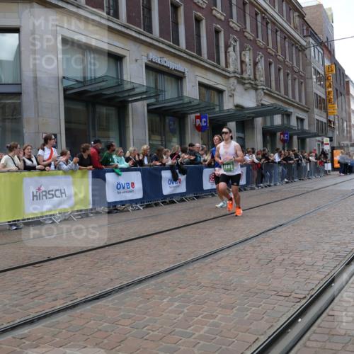 13.09.2026 - 21. swb-Marathon Bremen Strokosch-Dieckow http://msf.ph/oto/10389365 13.09.2026 12:59:58 Ziel 603, 671, 912, 1571, 1758, 1911, 1930, 2683, 5776, 7015, 7170, 8689, 126, 277, 603, 735, 807, 1320, 1485, 1852, 4964, 5828, 6557, 8850, 9153 meine-sportfotos.de