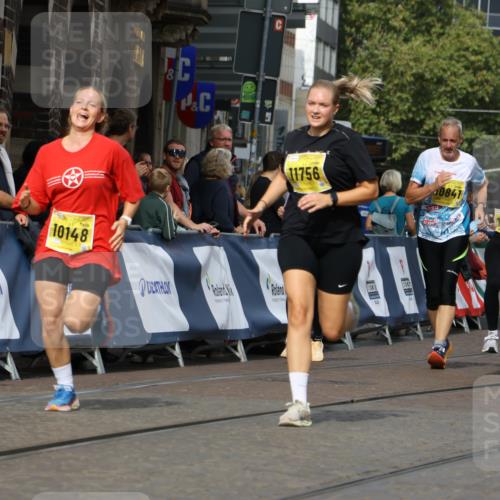13.09.2026 - 21. swb-Marathon Bremen Strokosch-Dieckow http://msf.ph/oto/10389421 13.09.2026 11:11:00 Ziel 10247, 10422, 10461, 10462, 10768, 10911, 11047, 11283, 11298, 11300, 11309, 11327, 11465, 11513, 11583, 11736, 11846, 12183, 10313, 10419, 10527, 10611, 10644, 11062, 11141, 11483, 11679, 11691, 11745, 12396, 12401, 12507 meine-sportfotos.de