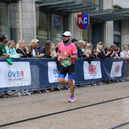 13.09.2026 - 21. swb-Marathon Bremen Strokosch-Dieckow http://msf.ph/oto/10389431 13.09.2026 13:00:05 Ziel 671, 912, 1136, 1550, 1754, 2683, 5776, 7015, 8689, 603, 735, 807, 1320, 1485, 1571, 1758, 1911, 1930, 7170, 8850, 9153 meine-sportfotos.de
