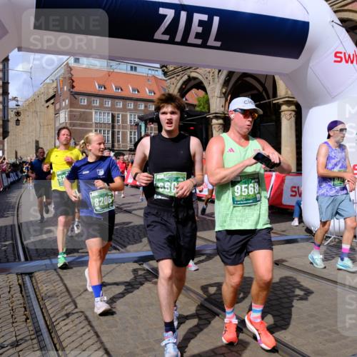 13.09.2026 - 21. swb-Marathon Bremen Tim E. http://msf.ph/oto/10389490 13.09.2026 13:32:05 Ziel 310, 578, 846, 3115, 3205, 3239, 3244, 3278, 3858, 3989, 4030, 4164, 4998, 5158, 5325, 5363, 5426, 5899, 6062, 6100, 6193, 6213, 6354, 6602, 7242, 7260, 7608, 7790, 7941, 7964, 8048, 8078, 8166, 8206, 8247, 8970, 9016, 9033, 9188, 9568, 9785, 9914, 13151, 13231 meine-sportfotos.de